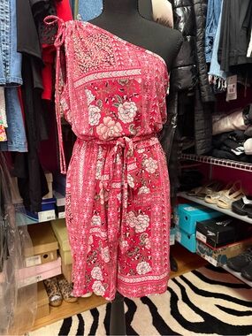 One-Shoulder Pink Floral Print Romper